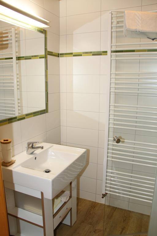 Pension Christina Unterach am Attersee Chambre photo